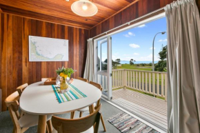 Waihi Charm - Waihi Beach Holiday Home, Waihi Beach